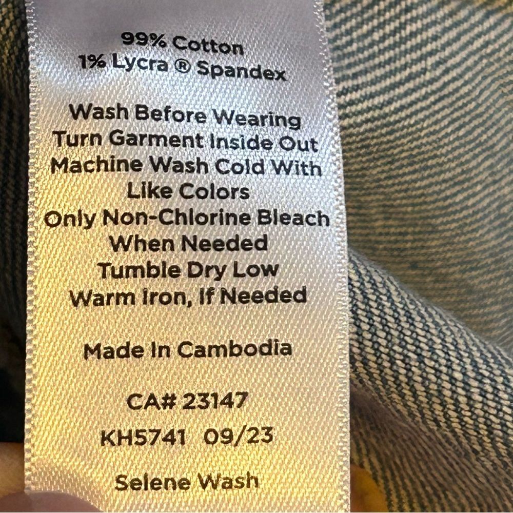 NWOT Talbots Everyday Relaxed Jeans Selene Wash Raw Hem Cuffed Size 16 - Picture 8 of 8